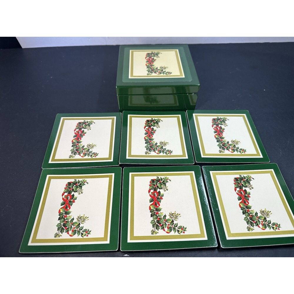 6 Holiday Christmas‎ Coasters in Original Wooden Box cork back laminated tops